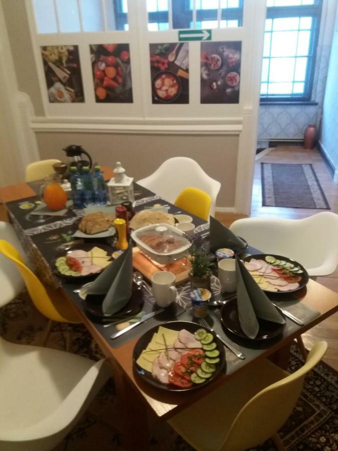 Czarna Owca- Pokoje Goscinne Gniezno Buitenkant foto